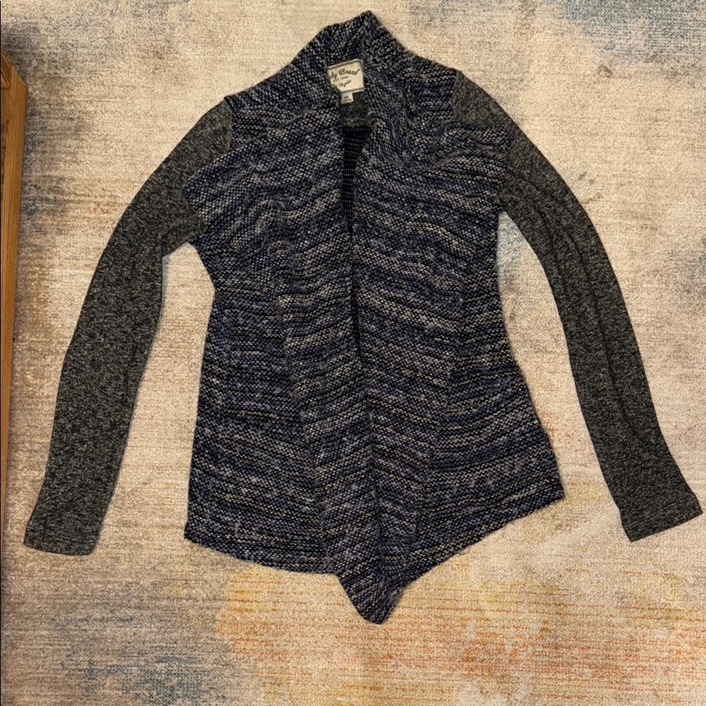 Women's Blue and Gray Sweater